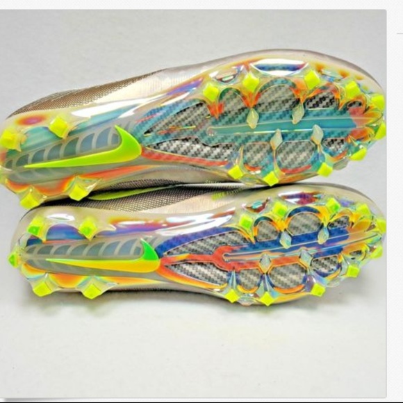 Nike Vapor Untouchable 2 Football Cleats - Picture 2 of 8